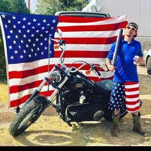 Meet your Posher, Luis